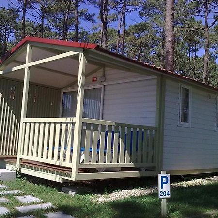 Parque De Campismo Orbitur Valado Hotel Nazaré Szoba fotó